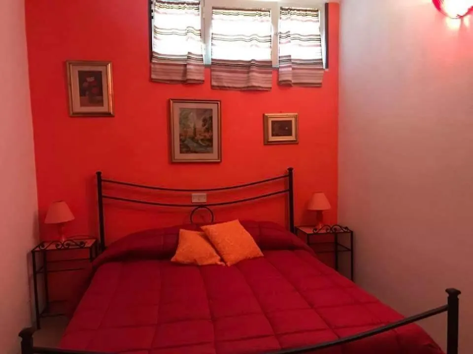 Il Melarancio Bed & Breakfast Pescia Romana 0*,  Italy